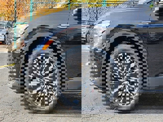 New 2025 Volkswagen ID.4 Pro image 9