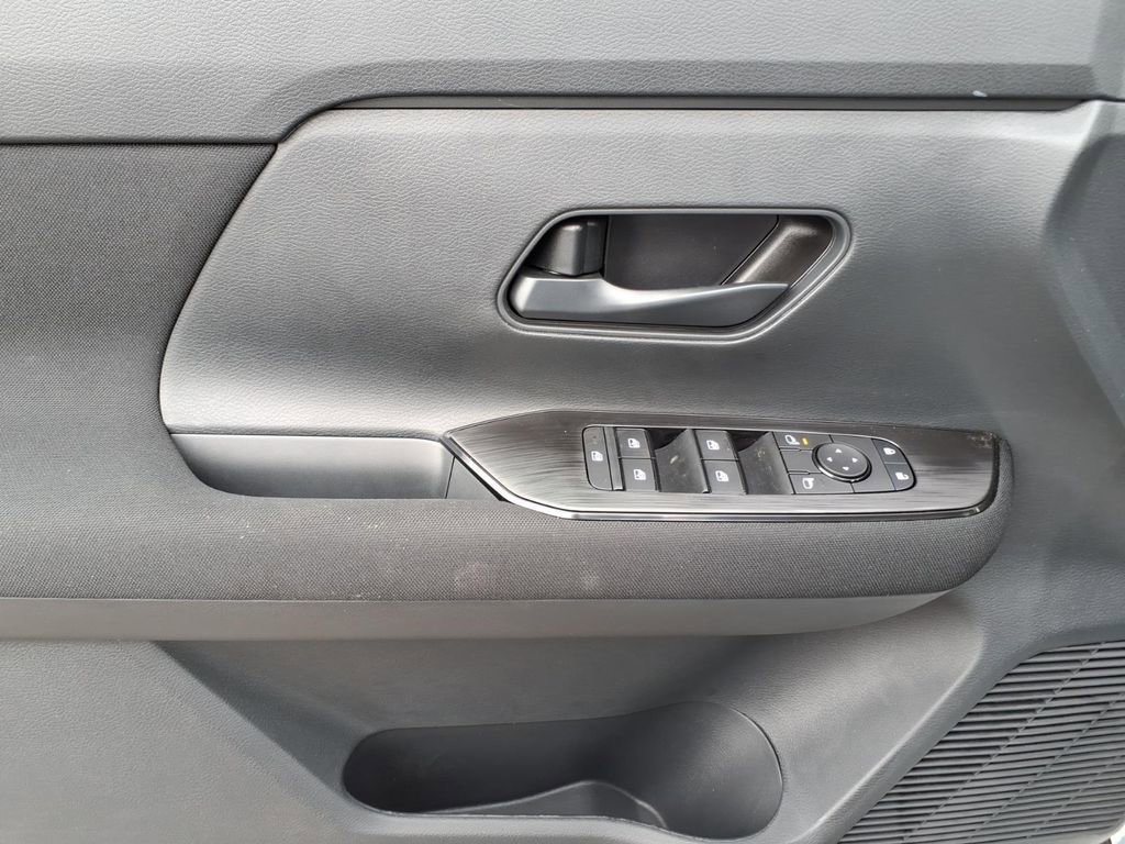 New 2026 Nissan Kicks S image 12