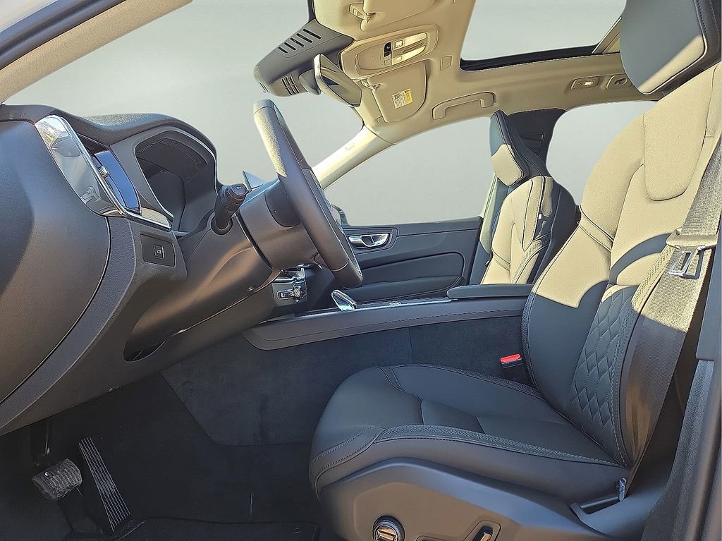 New 2026 Volvo XC60 B5 Core w/ Climate Package image 23