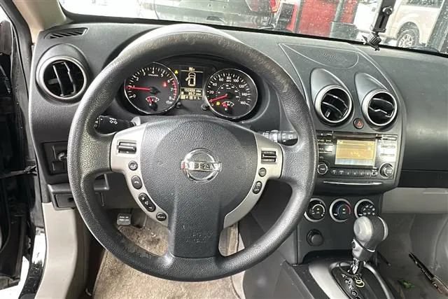 Used 2015 Nissan Rogue S w/ Convenience Package FWD image 7
