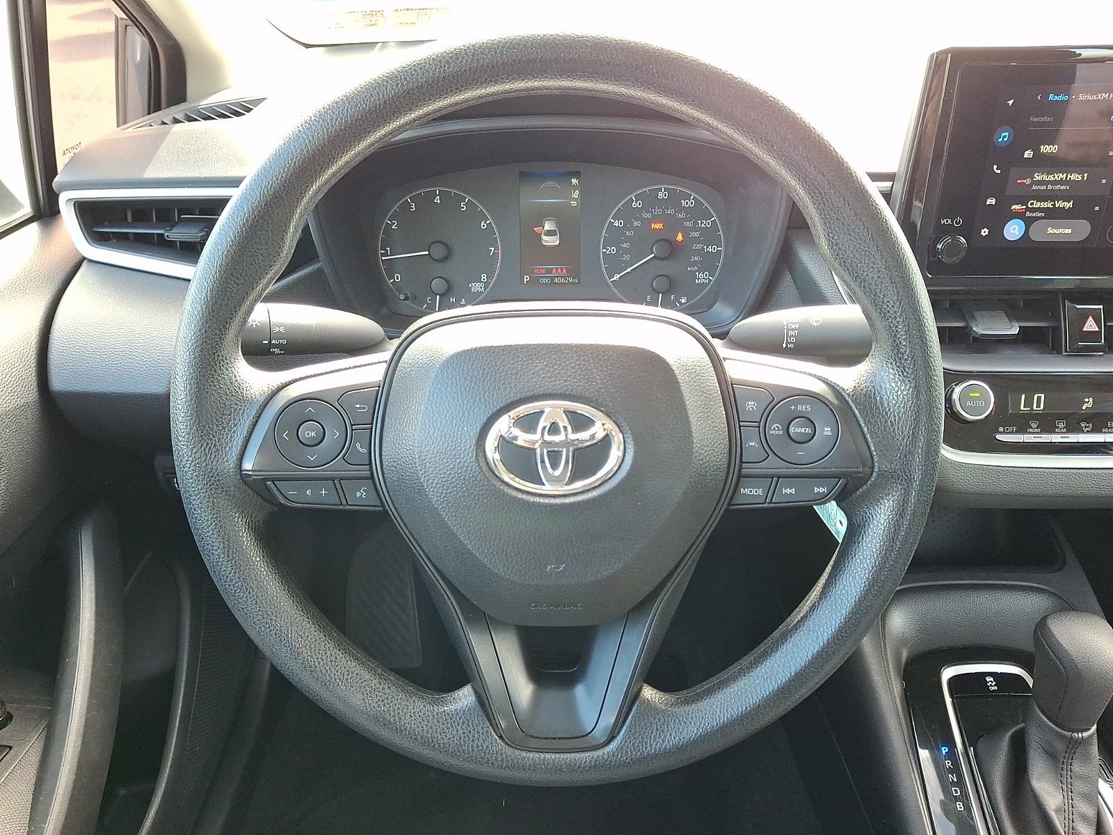 Used 2025 Toyota Corolla LE FWD image 20