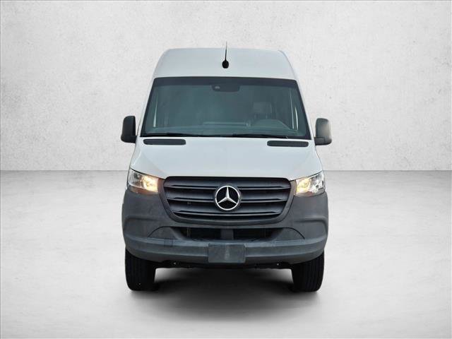 Used 2024 Mercedes-Benz Sprinter 2500 image 2