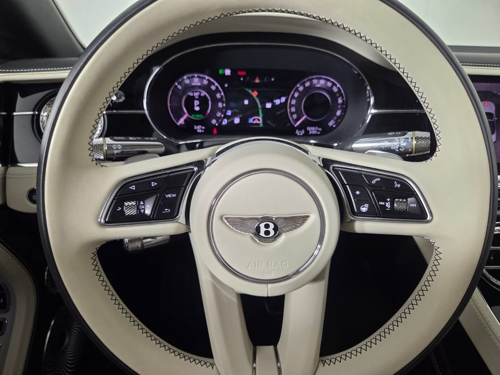 Used 2025 Bentley Continental GTC AWD/4WD image 17