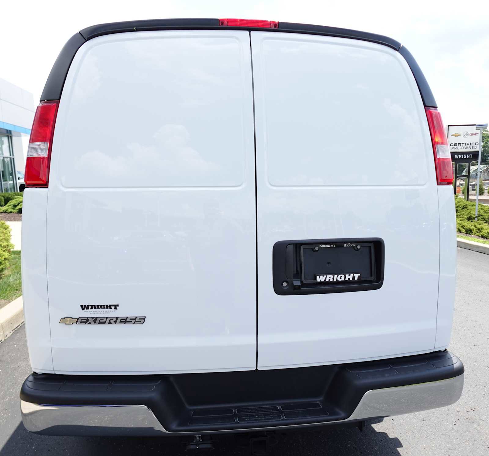 New 2025 GMC Savana 2500 w/ Driver Convenience Package image 4