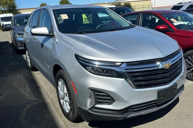 Used 2022 Chevrolet Equinox LT FWD image 2