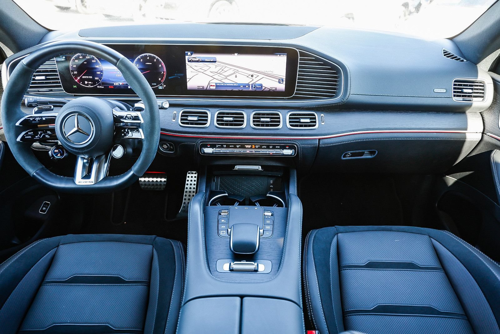 Used 2025 Mercedes-Benz GLE 53 AMG 4MATIC Coupe image 10