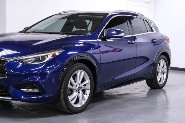 Used 2018 INFINITI QX30 Premium w/ Cargo Package image 9