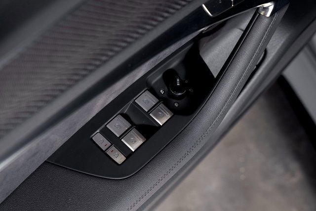 Used 2025 Audi RS 7 Performance image 65