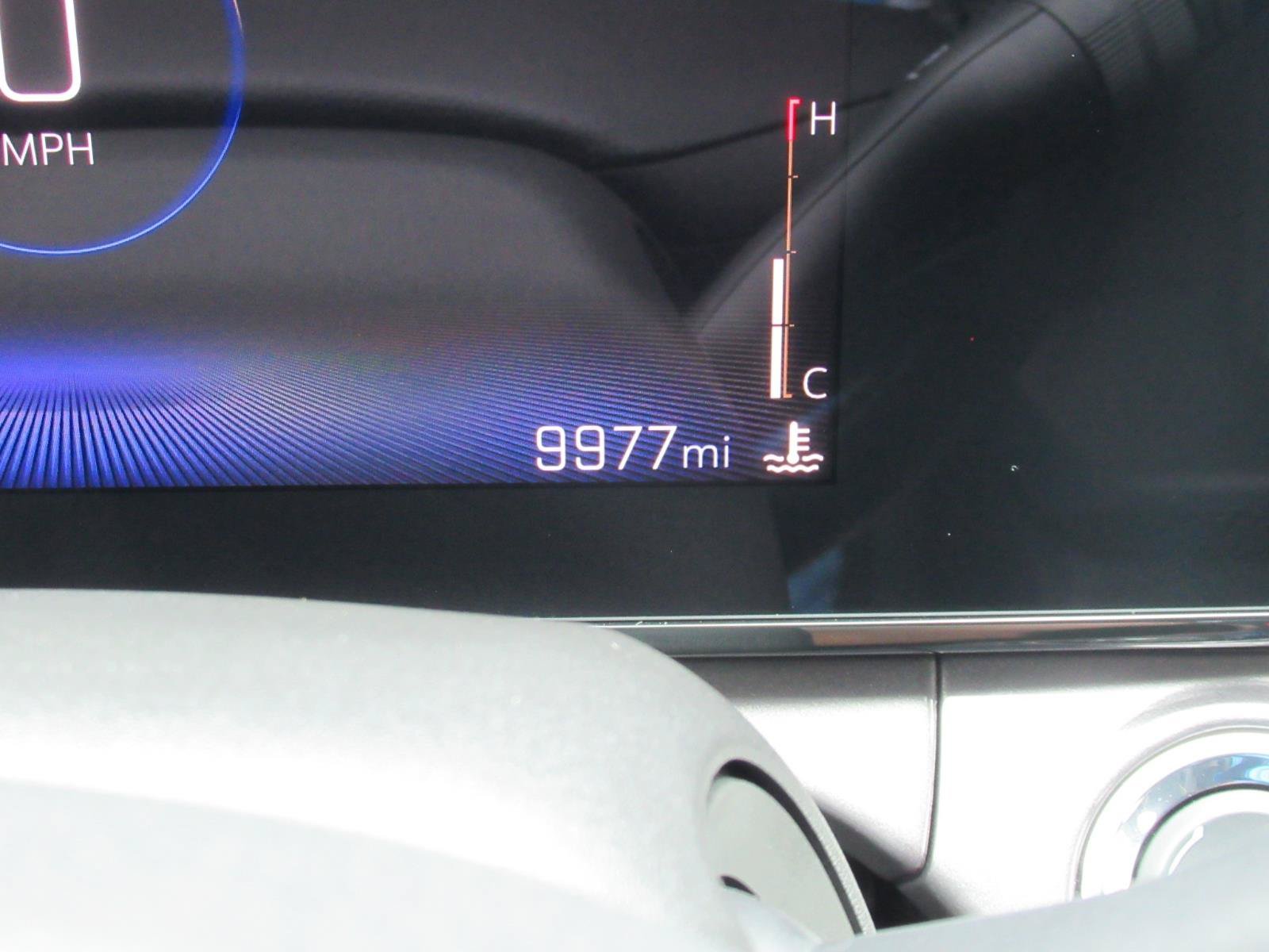 Used 2025 Chevrolet Trax ACTIV w/ Driver Confidence Package FWD image 29