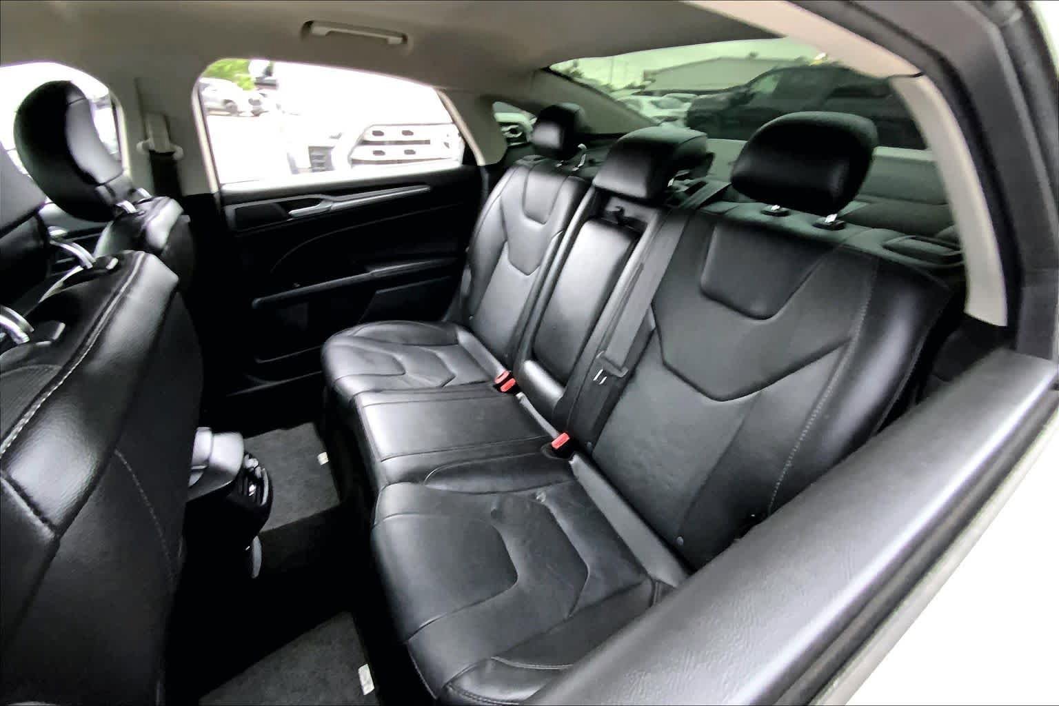 Used 2014 Ford Fusion Titanium FWD image 20