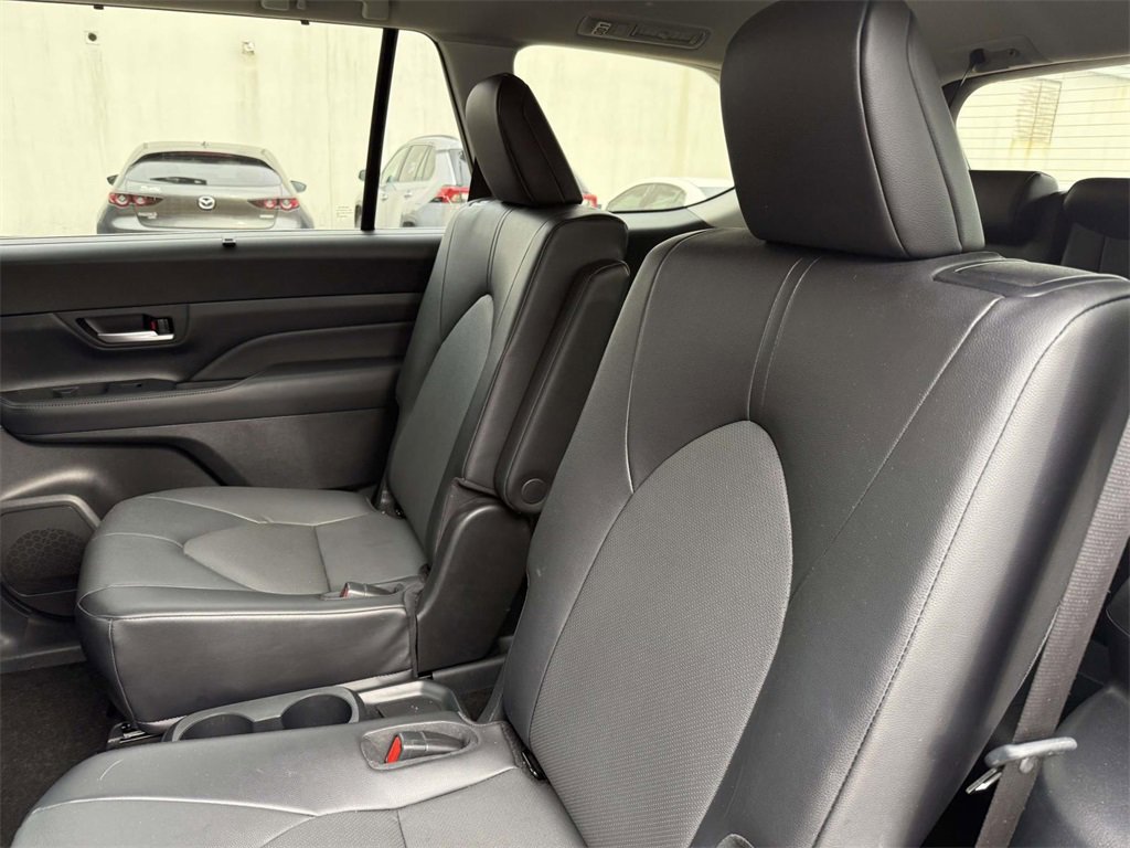 Used 2024 Toyota Grand Highlander XLE image 13