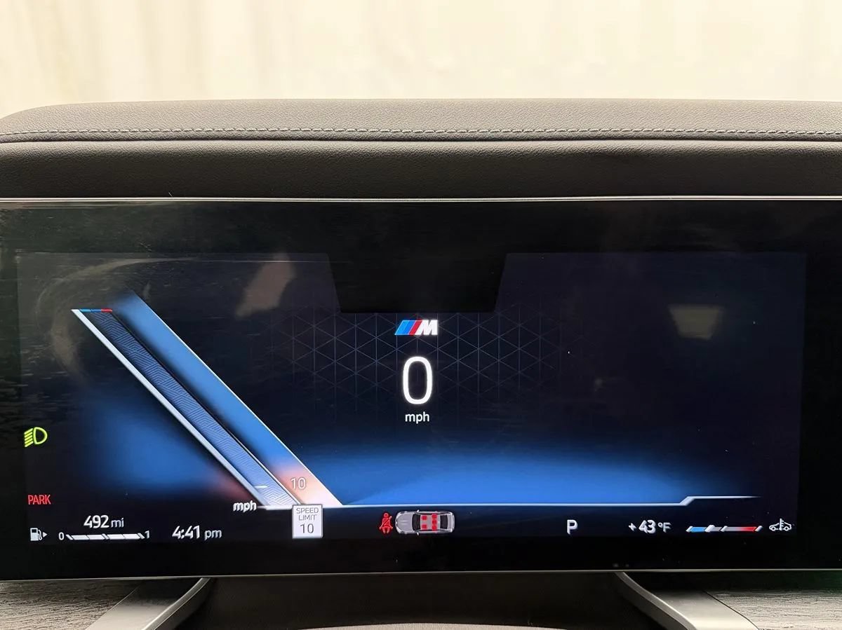 Used 2024 BMW 740i xDrive AWD/4WD image 14