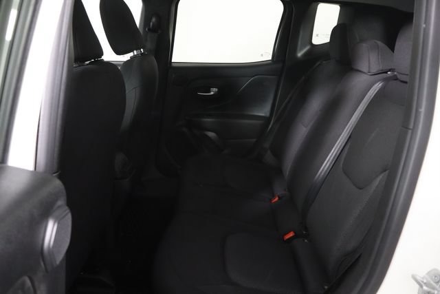 Used 2023 Jeep Renegade Latitude w/ Sun & Fun Group AWD/4WD image 16