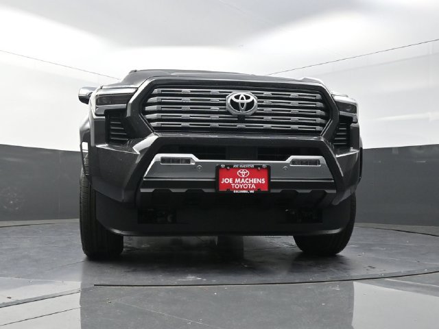 Used 2026 Toyota Tacoma Limited AWD/4WD image 32