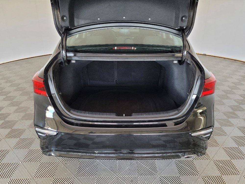 Used 2021 Kia Forte LXS FWD image 29