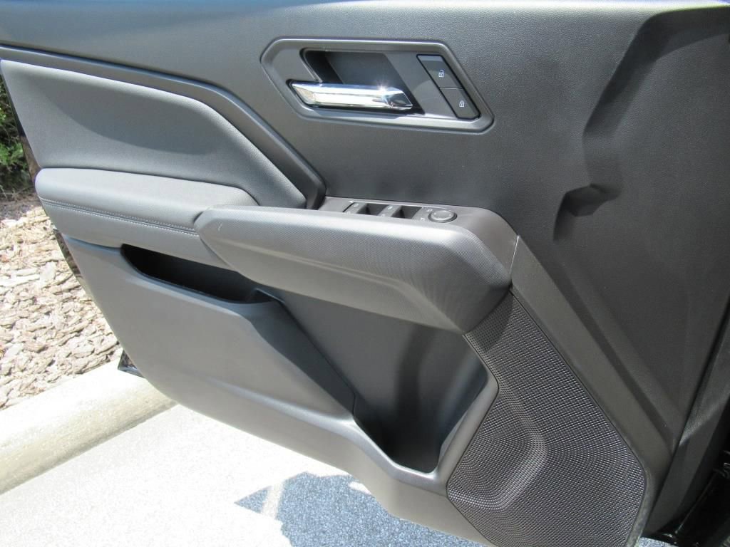 New 2025 GMC Canyon Elevation w/ Convenience Package image 25