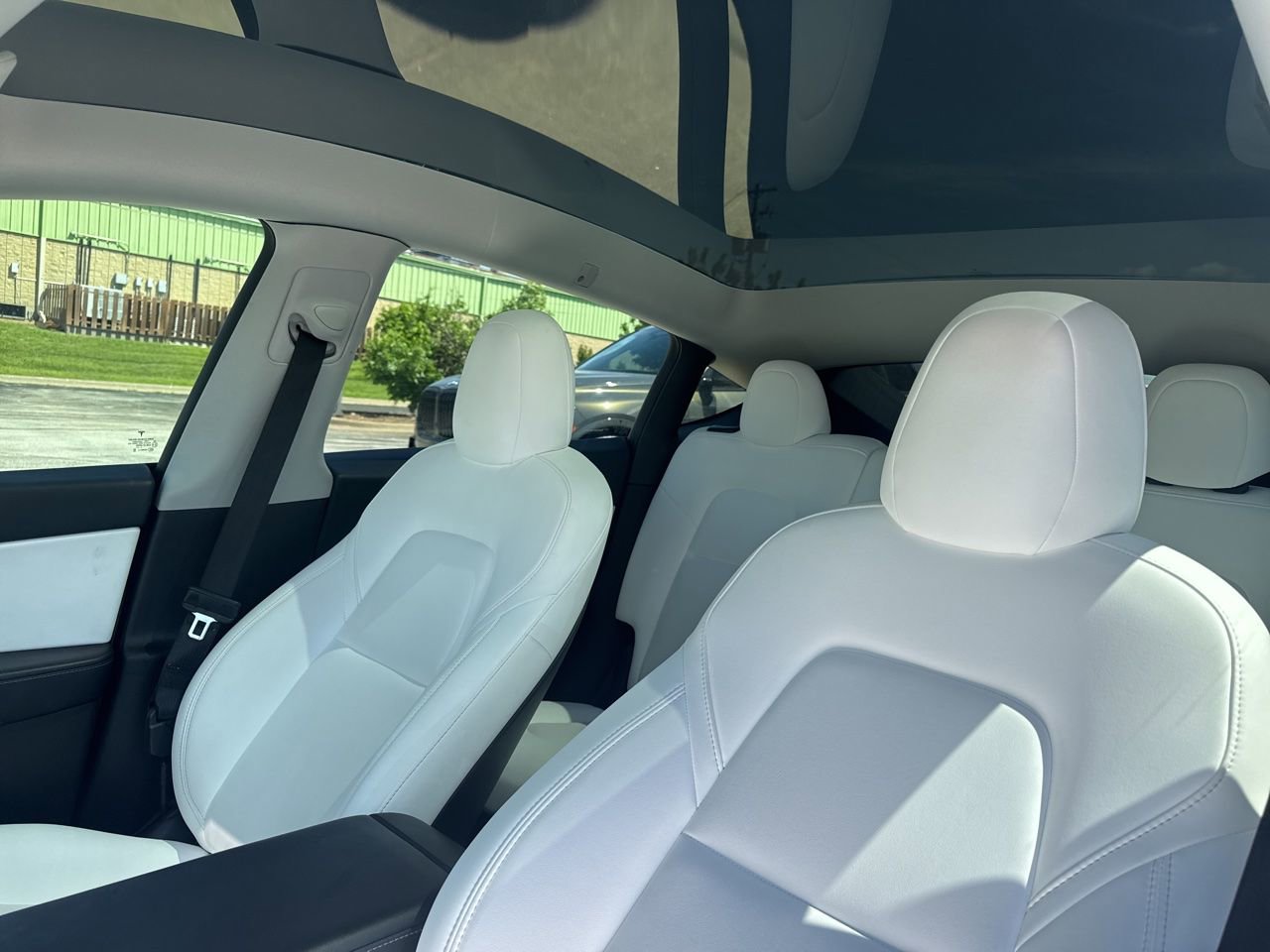 Used 2022 Tesla Model Y Long Range AWD/4WD image 10