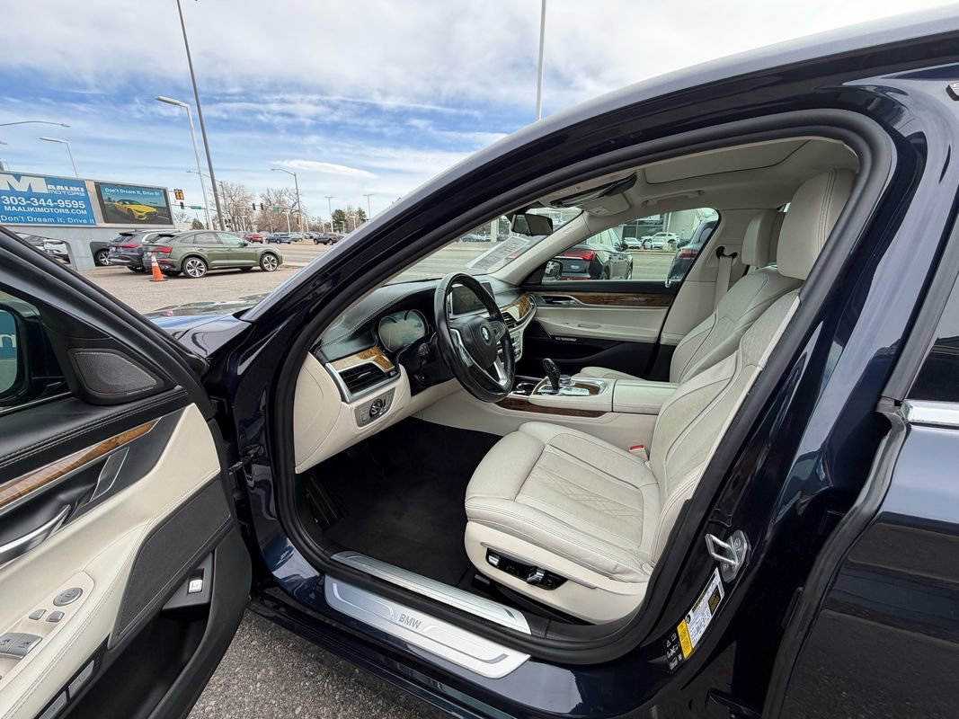 Used 2016 BMW 750i xDrive xDrive image 17