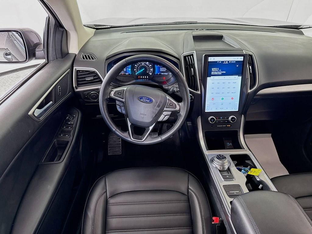 Certified 2024 Ford Edge SEL w/ Convenience Package image 3