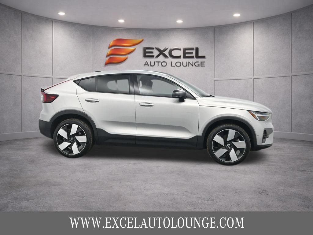 Used 2023 Volvo C40 P8 Recharge Ultimate AWD/4WD image 10