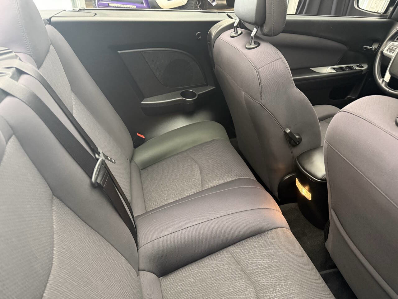 Used 2013 Chrysler 200 Touring image 21