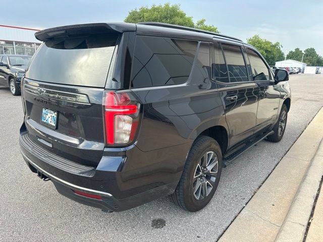 Used 2022 Chevrolet Tahoe Z71 w/ Luxury Package AWD/4WD image 4