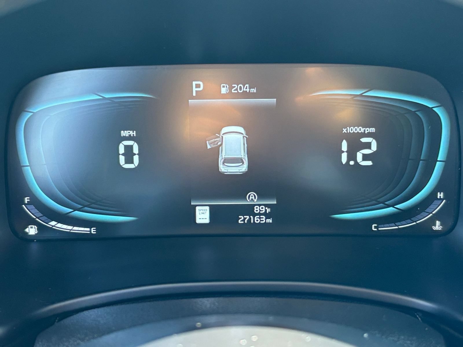 Used 2025 Kia Soul LX w/ LX Technology Package FWD image 40