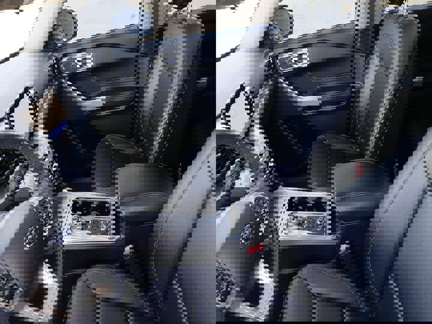 Used 2020 Ford Explorer XLT w/ Equipment Group 202A image 22