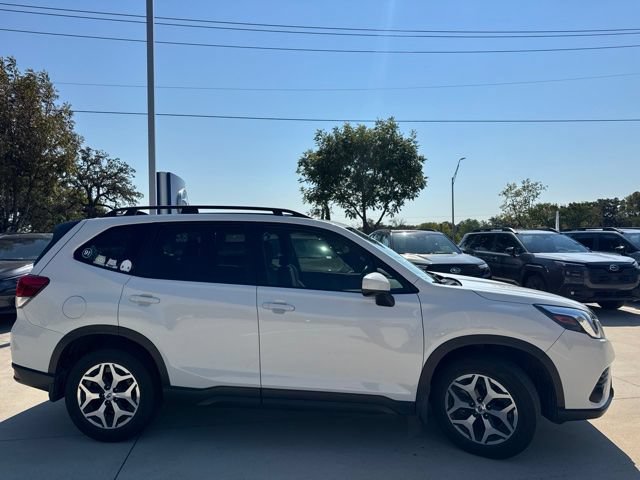 Certified 2024 Subaru Forester Premium AWD/4WD image 2