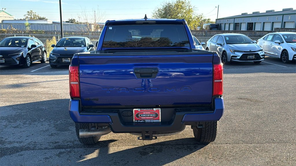 Used 2024 Toyota Tacoma TRD Off-Road image 4