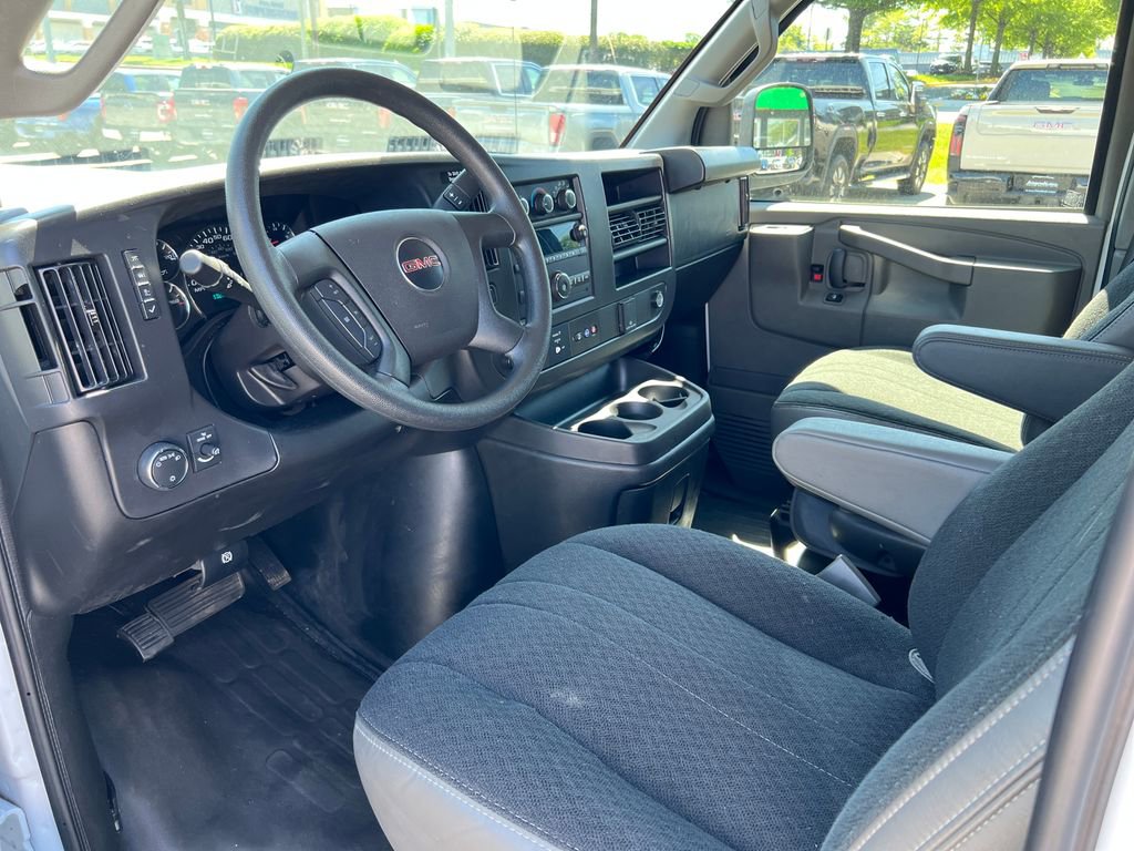 Used 2025 GMC Savana 2500 w/ Driver Convenience Package RWD image 10