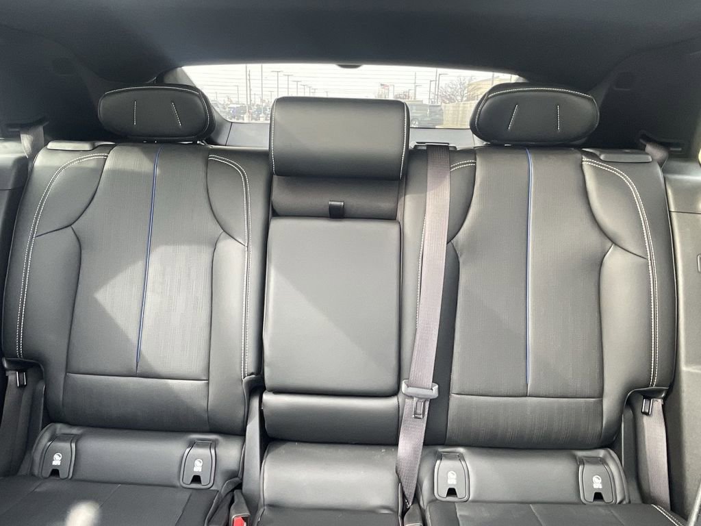 Certified 2024 Cadillac Lyriq Luxury image 35