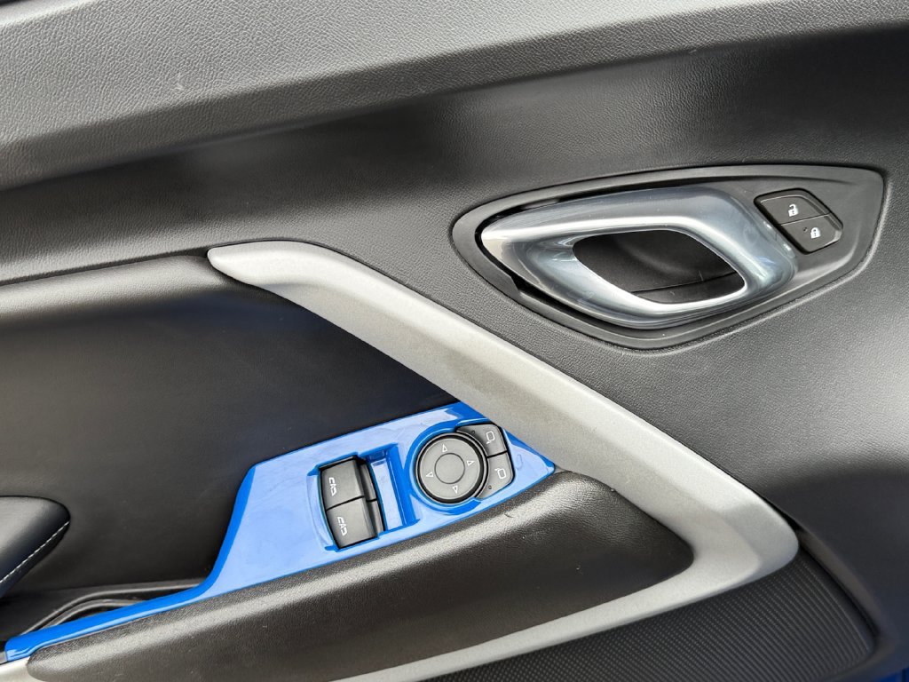 Used 2020 Chevrolet Camaro LS RWD image 11