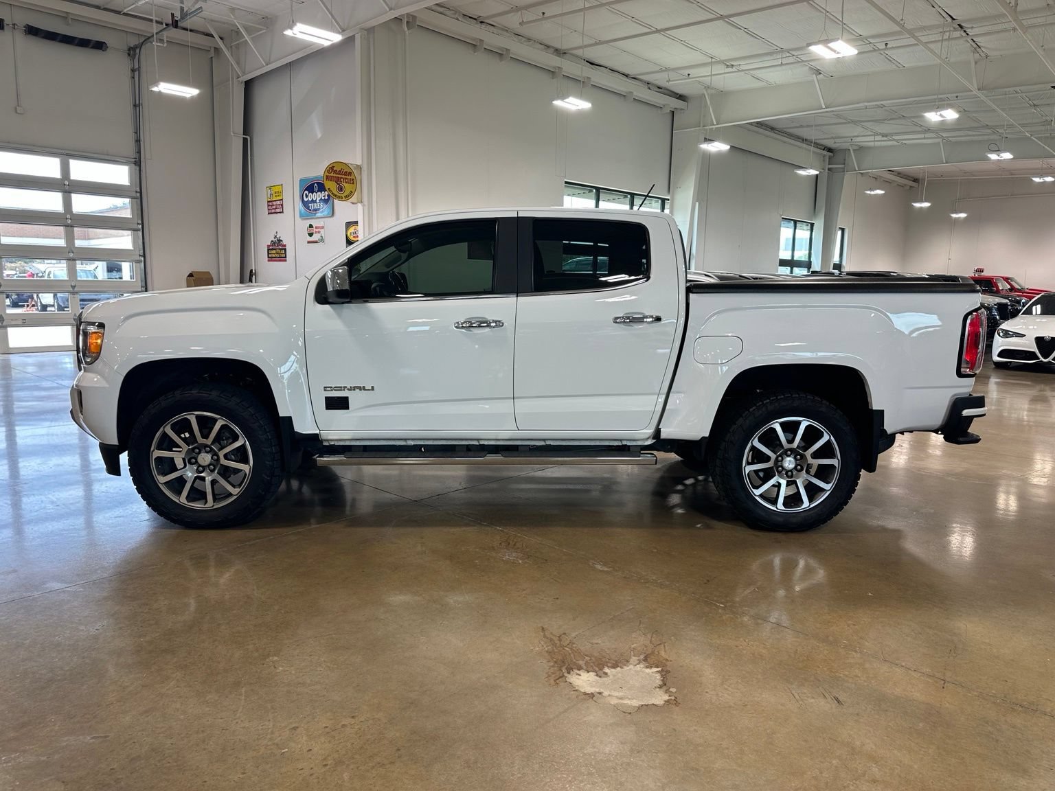 Used 2019 GMC Canyon Denali AWD/4WD image 4