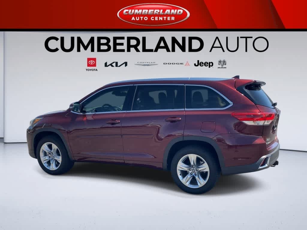 Used 2018 Toyota Highlander Limited FWD image 6