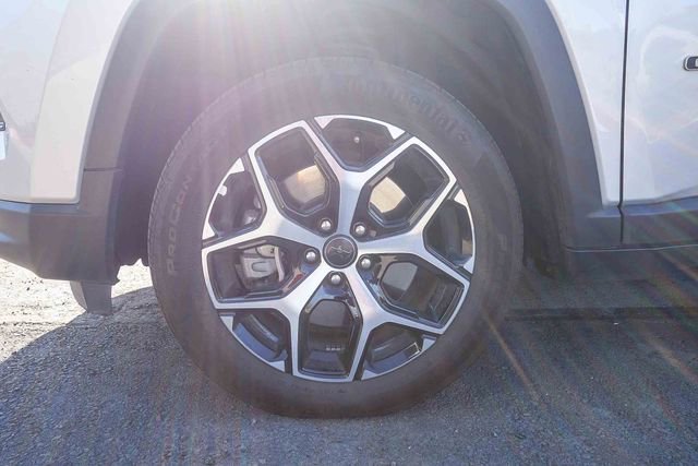 Used 2025 Jeep Compass Limited image 8