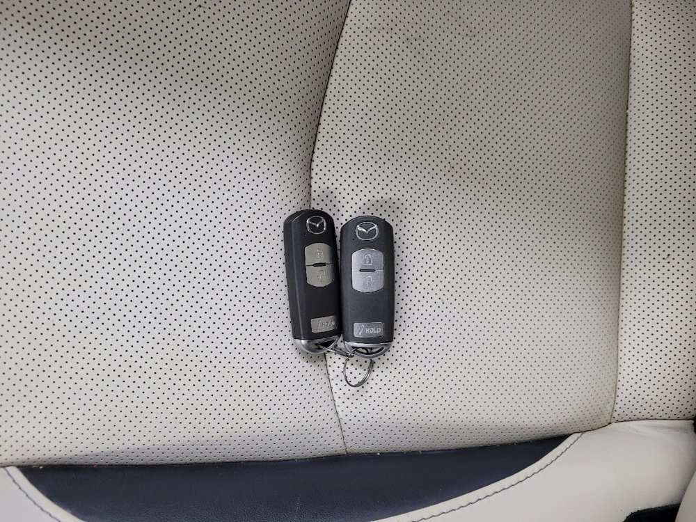 Used 2014 MAZDA MAZDA3 s Grand Touring FWD image 32