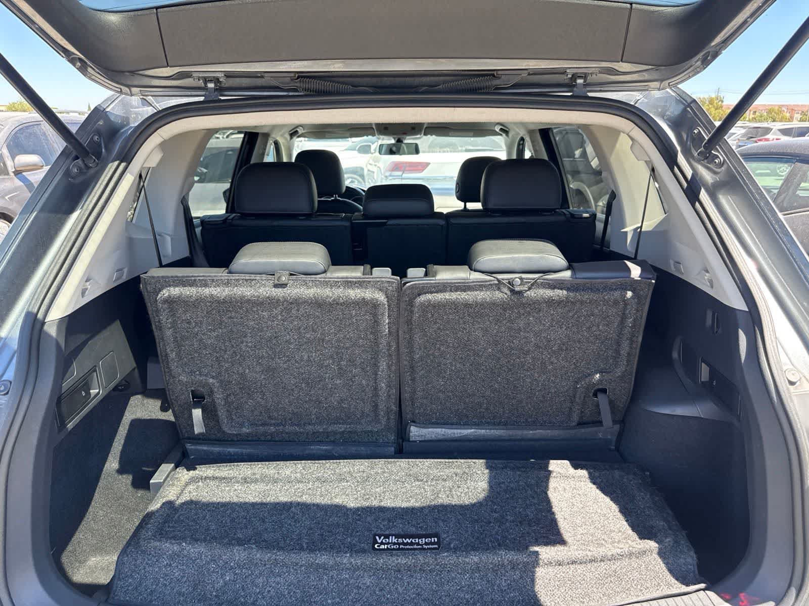 Used 2018 Volkswagen Tiguan SE FWD image 14