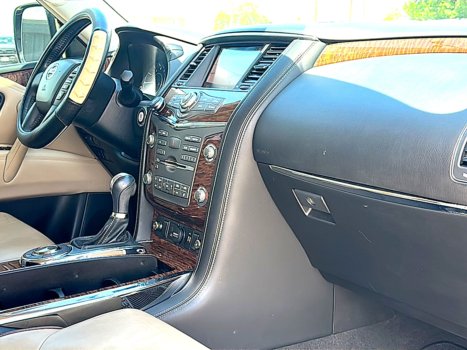 Used 2018 Nissan Armada Platinum RWD image 25