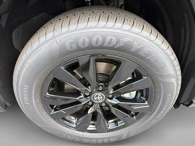 Used 2026 Toyota RAV4 SE AWD/4WD image 12