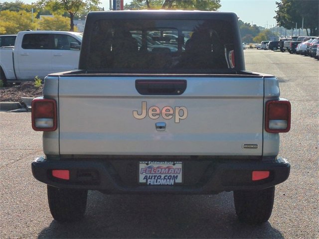 Used 2023 Jeep Gladiator Overland image 4