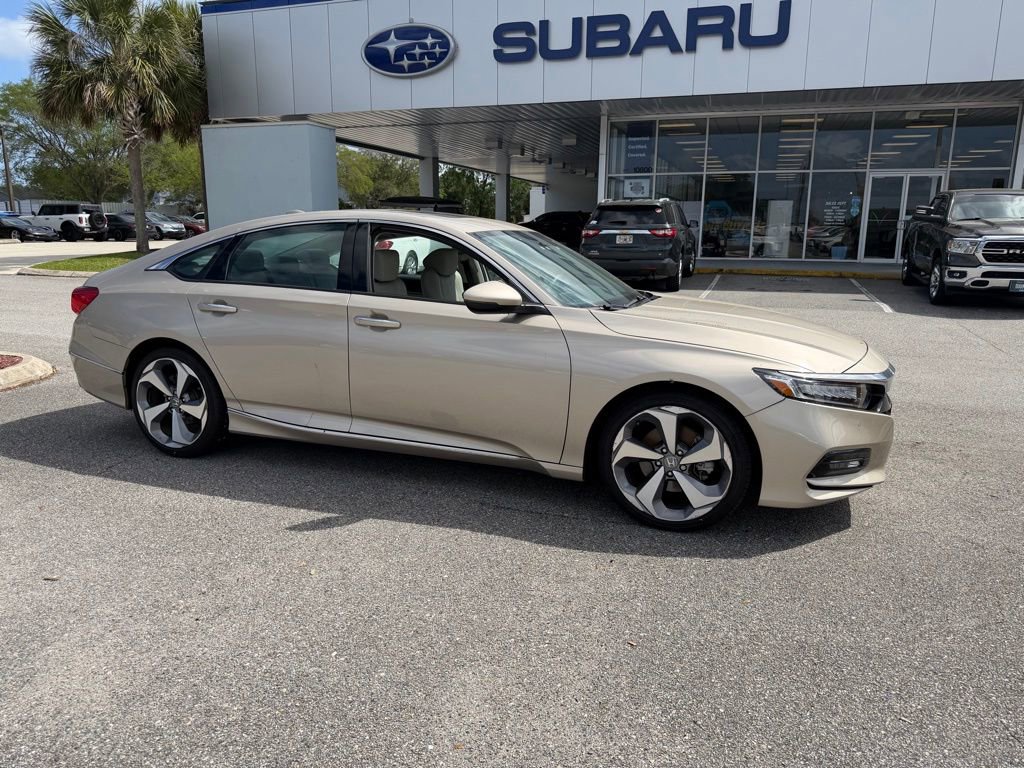 Used 2020 Honda Accord Touring image 1