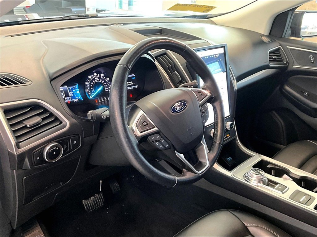 Used 2023 Ford Edge SEL image 8