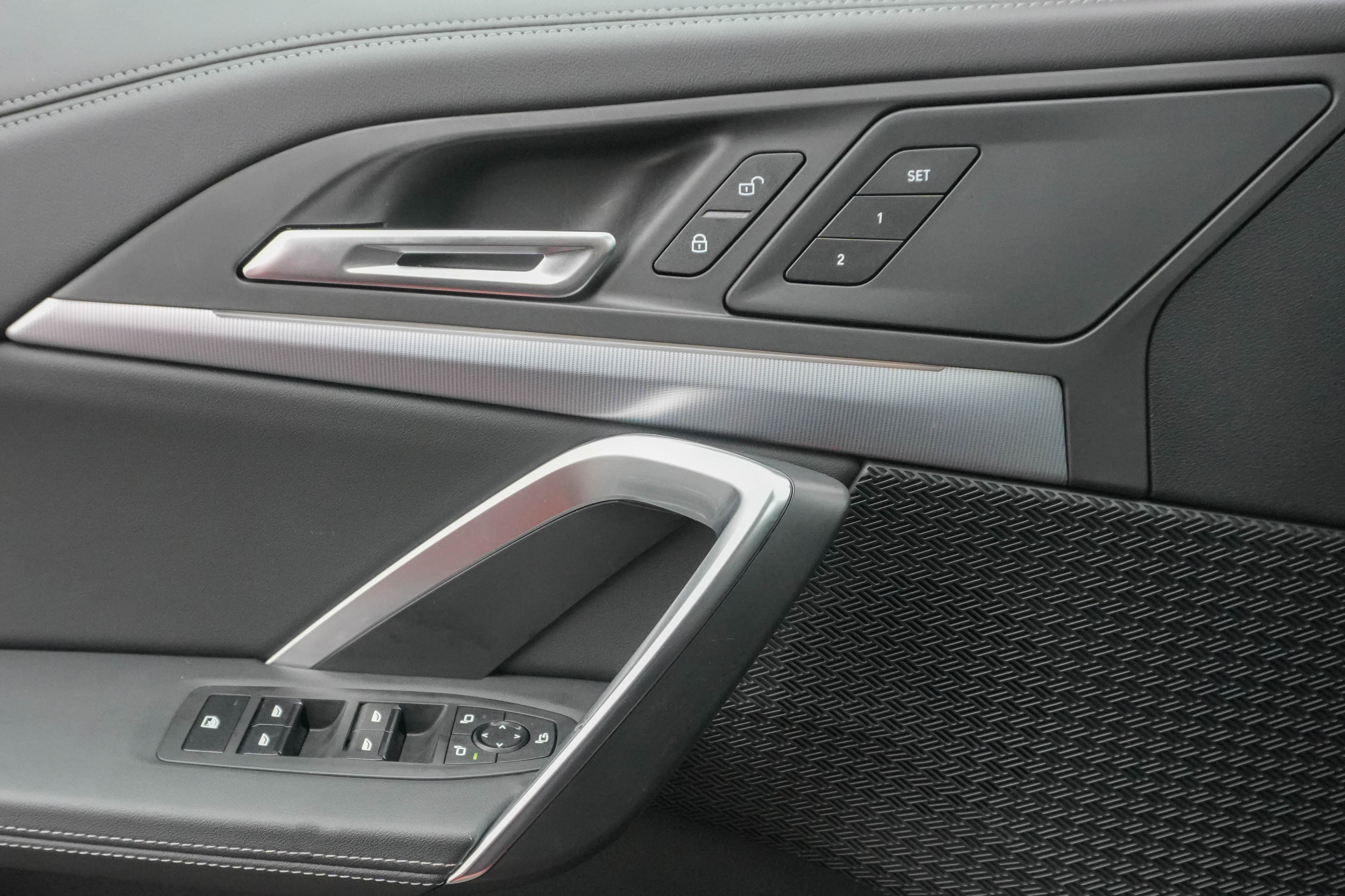 Certified 2025 BMW X1 xDrive28i image 16