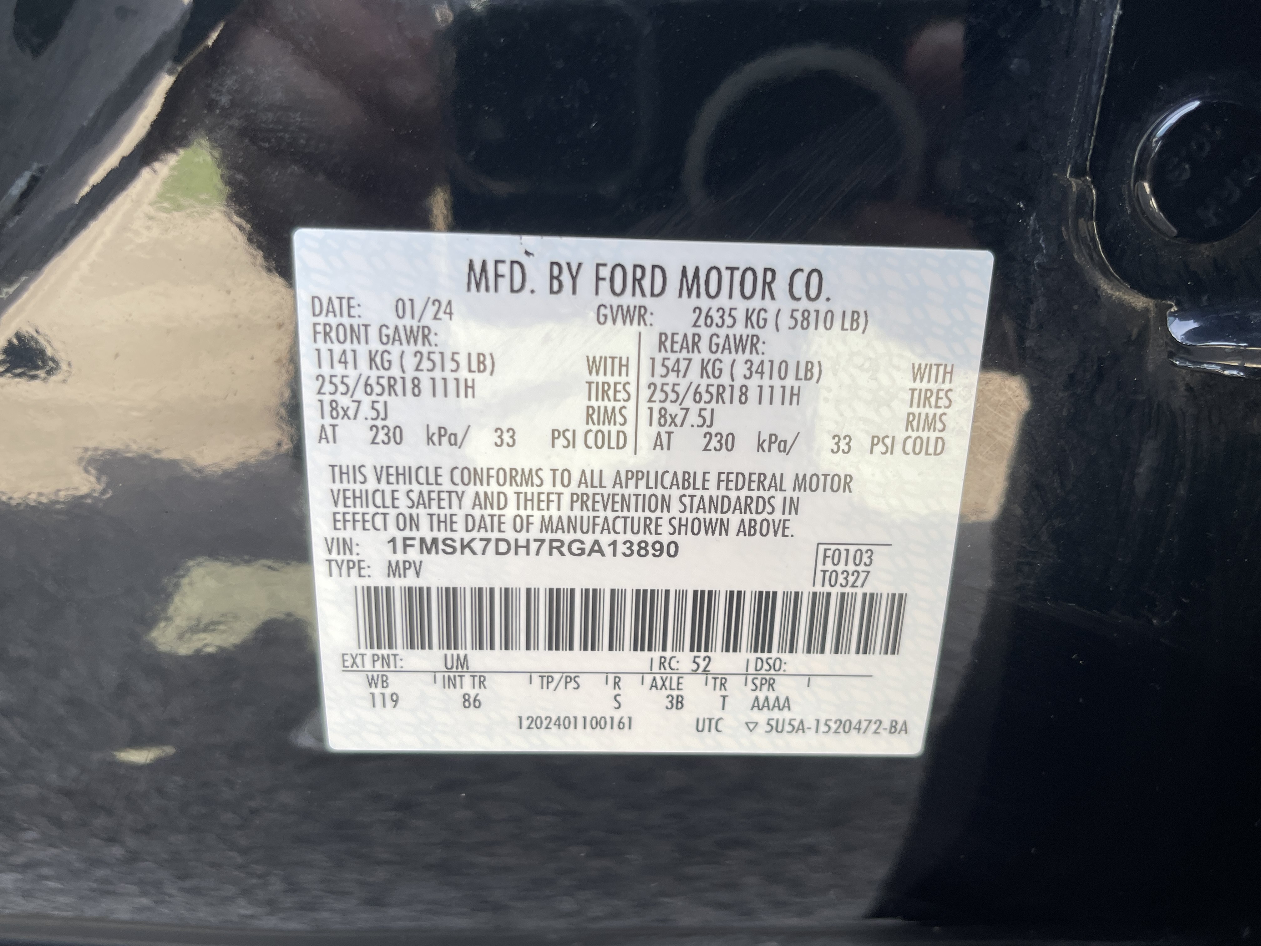 Used 2024 Ford Explorer XLT RWD image 10