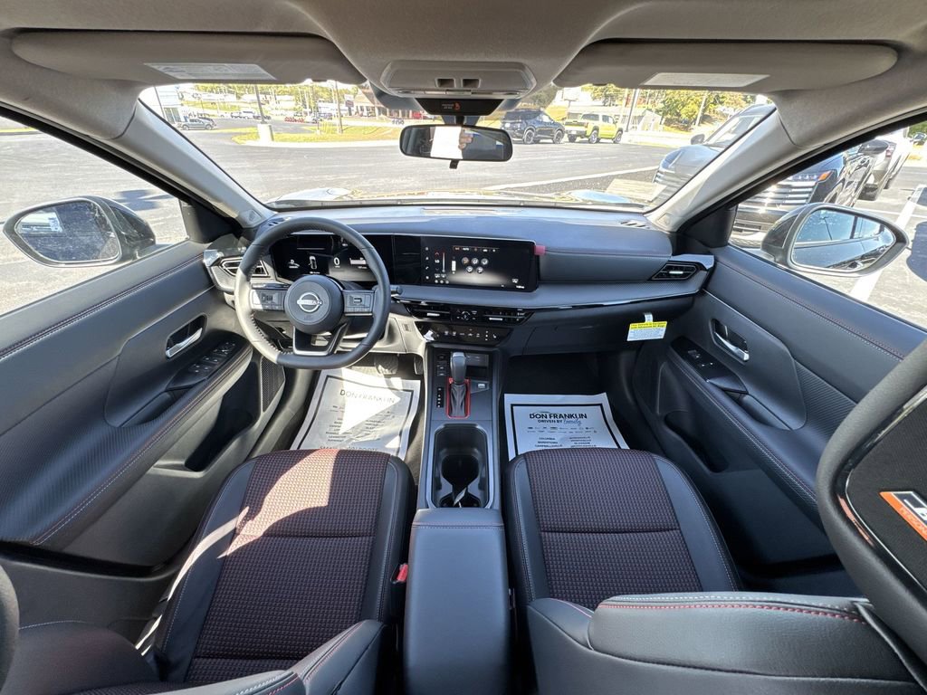 New 2026 Nissan Kicks SR w/ SR Premium Package AWD/4WD image 21