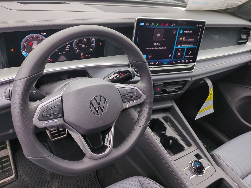 New 2026 Volkswagen Tiguan SE R-Line image 15