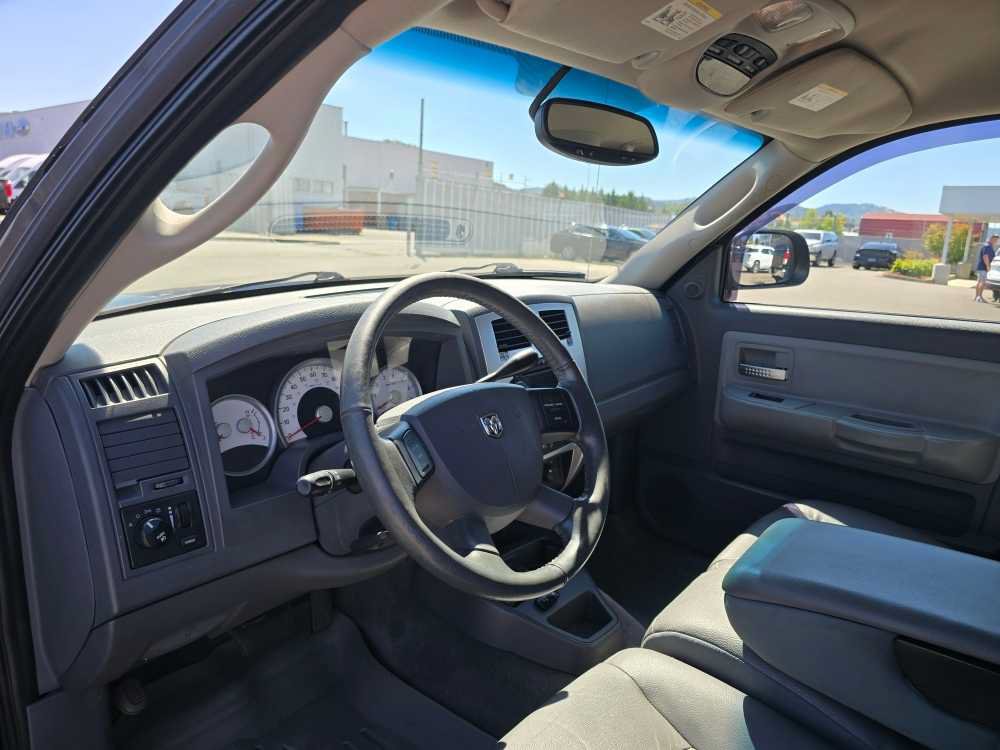 Used 2005 Dodge Dakota Laramie w/ Trailer Tow Group AWD/4WD image 9