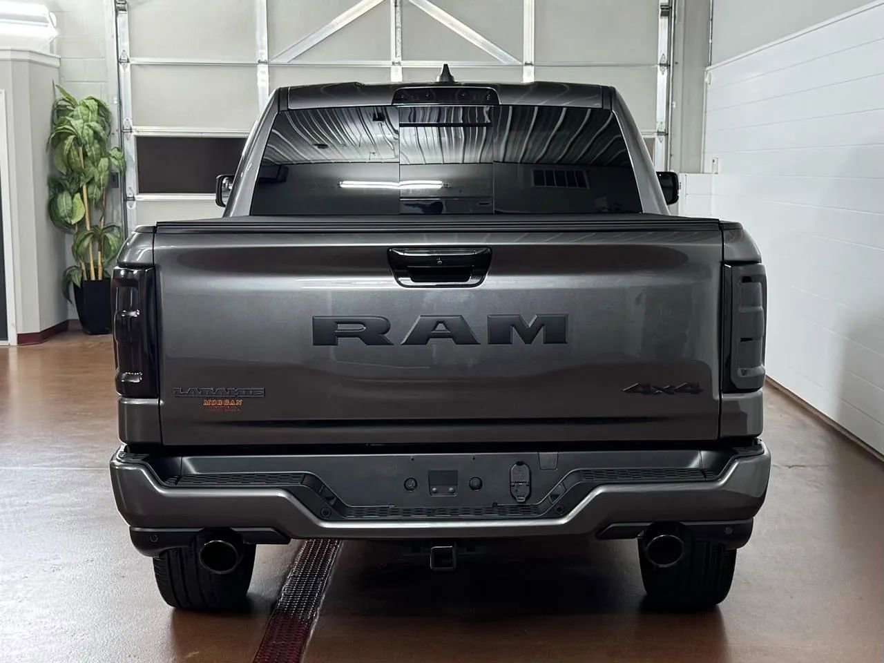 Used 2026 RAM 1500 Laramie w/ Night Edition AWD/4WD image 4