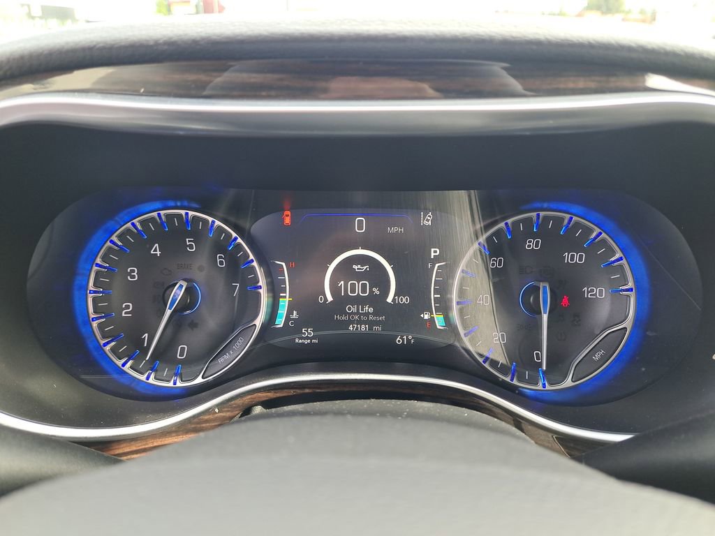 Used 2024 Chrysler Pacifica Limited FWD image 23
